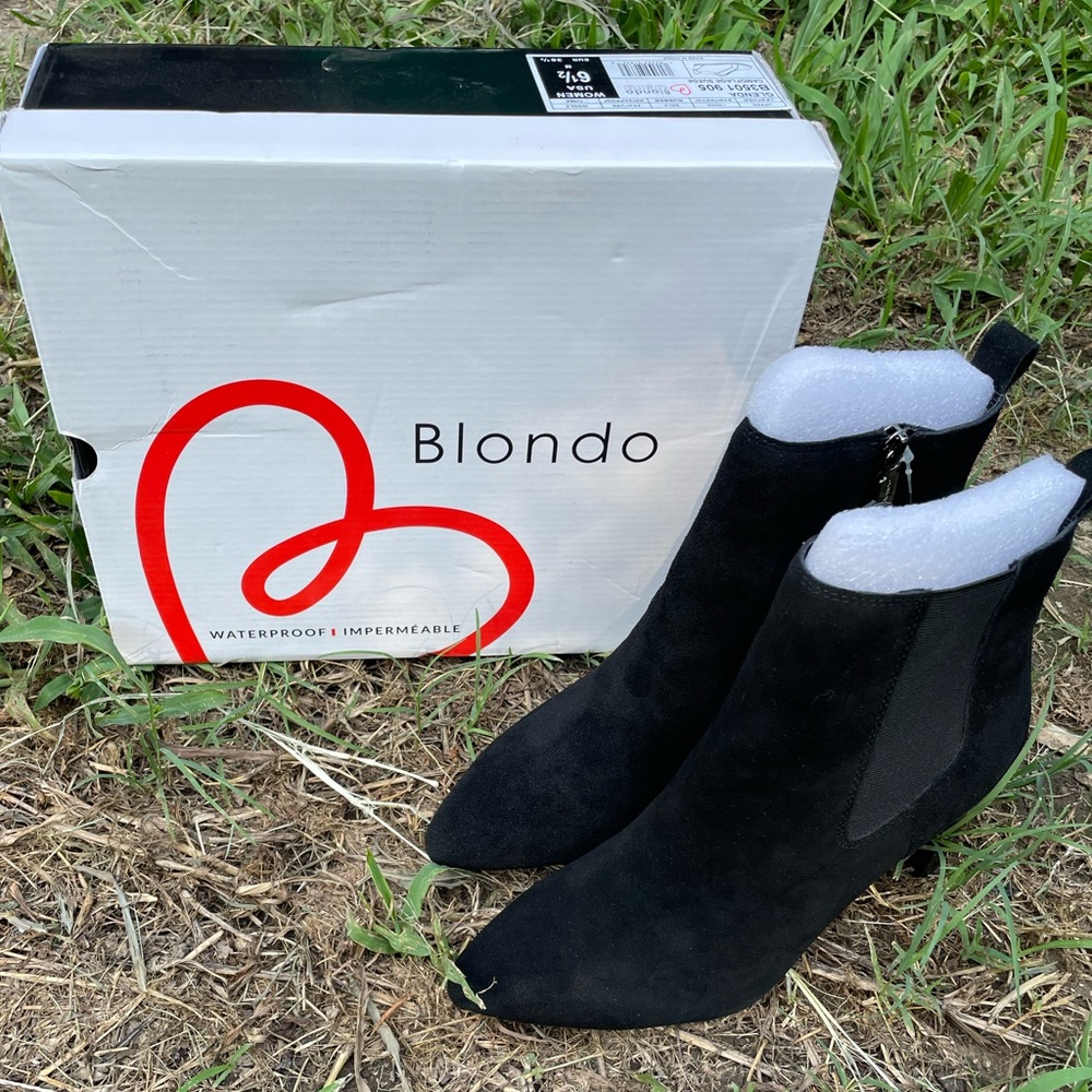 Blondo Kamila Waterproof Boot, Black Suede